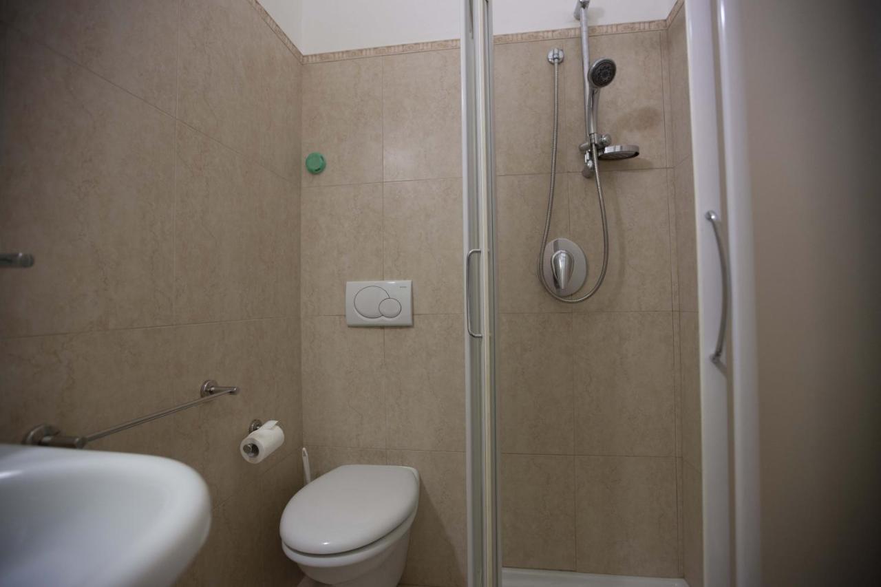 Hotel Confort Rimini Zewnętrze zdjęcie