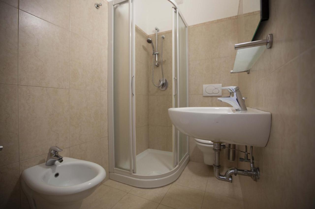 Hotel Confort Rimini Zewnętrze zdjęcie